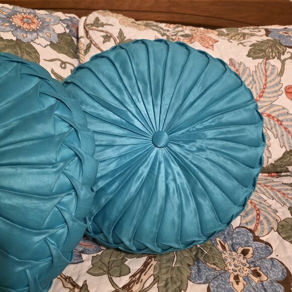 Round Borgata Decorative Throw Pillows Set Of 2 Turquoise Satin Pleated Design - Picture 7 of 7